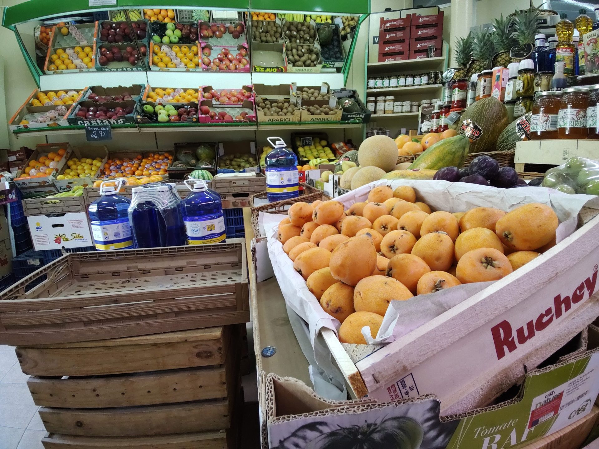 Interior de Fruites Rabaneda